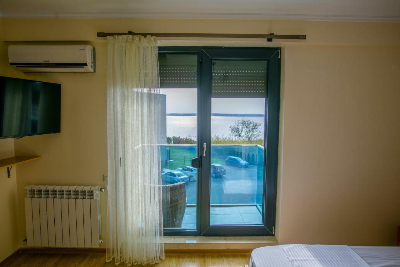 C&Y Zev Apartments Mamaia Luaran gambar