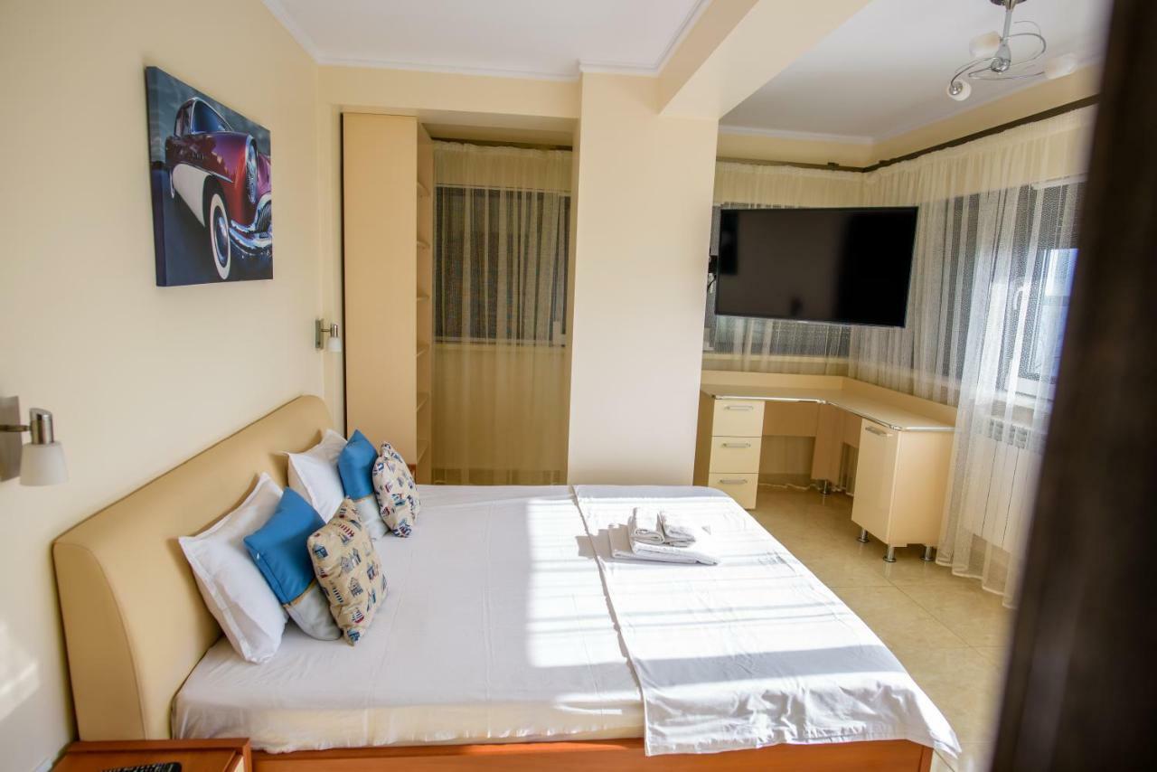 C&Y Zev Apartments Mamaia Luaran gambar