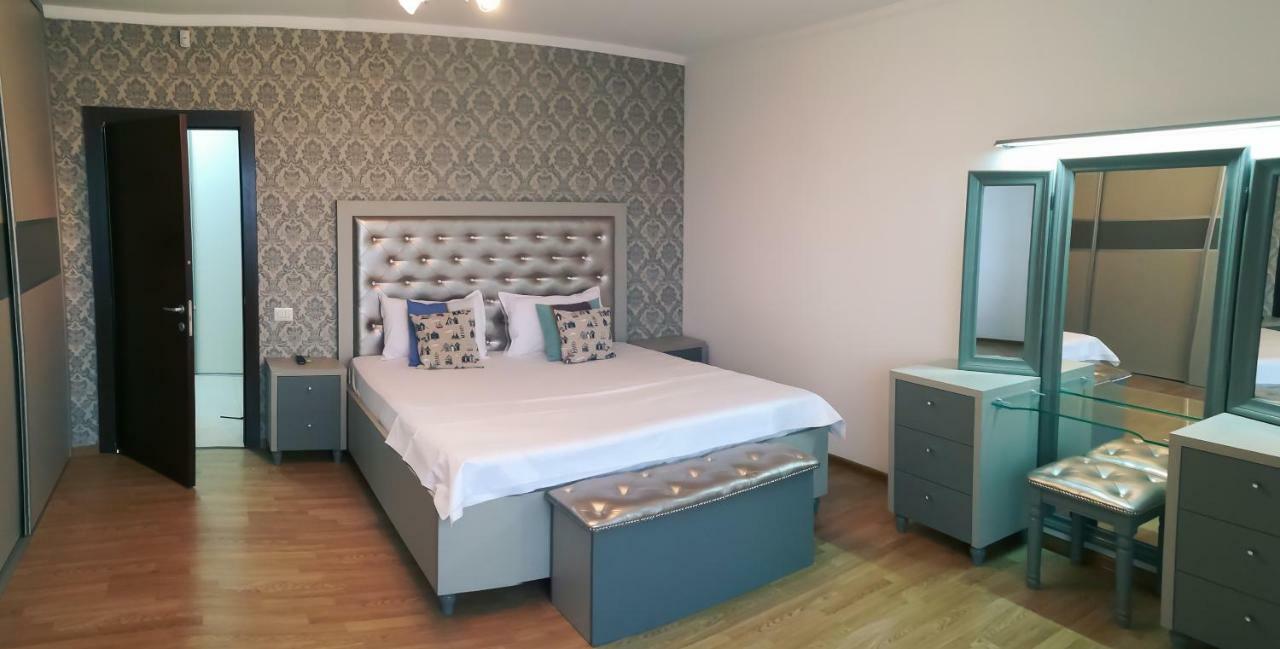 C&Y Zev Apartments Mamaia Luaran gambar